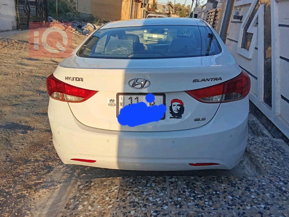 هیوندای ئەلەنترا